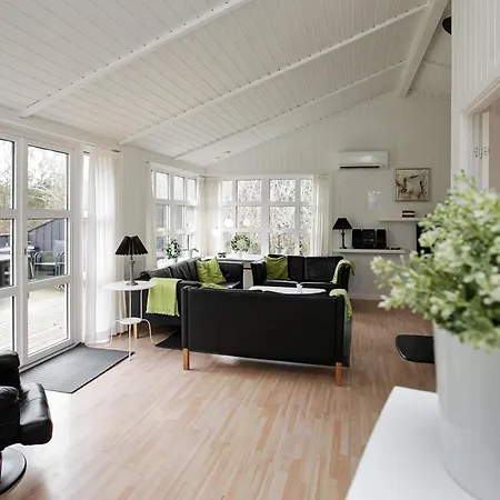 4 Star In Lokken Vakantiehuis Gronhoj (Nordjylland)