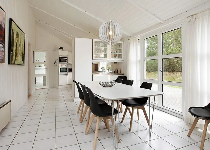 Dom wakacyjny Luxury Retreat With Pool - By Traum