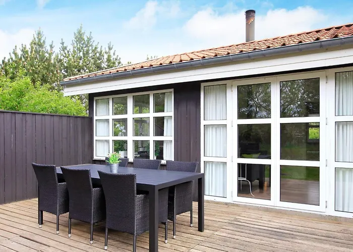 Dom wakacyjny Luxury Retreat With Pool - By Traum